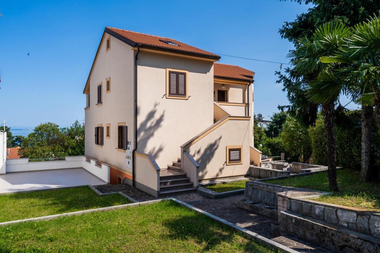 Downtown Apartment Helena Opatija Luaran gambar